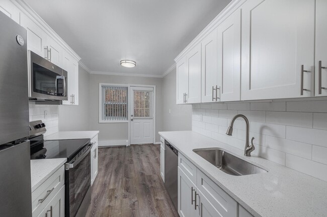 Photo - Maple Crest Apartments at Port Jefferson