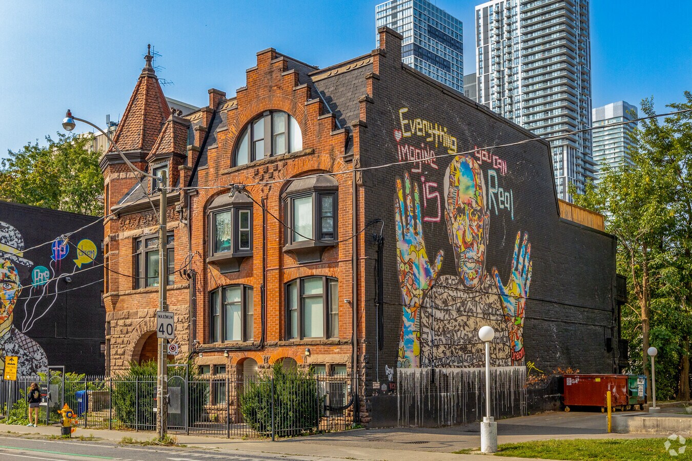 Photo - 203-262 Sherbourne St.