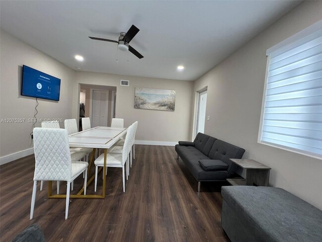 945 79th Terrace