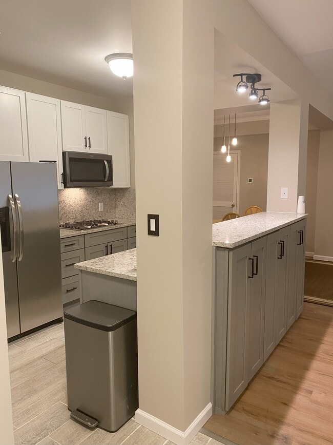 Photo - 46628 Drysdale Ter Unit Riverbend