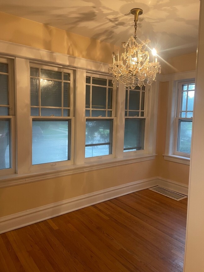 Photo - 1903 Ridgeland Ave