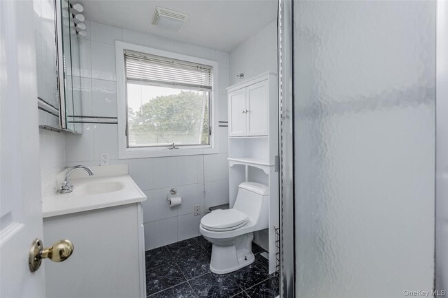 Photo - 97 Rosewood Rd