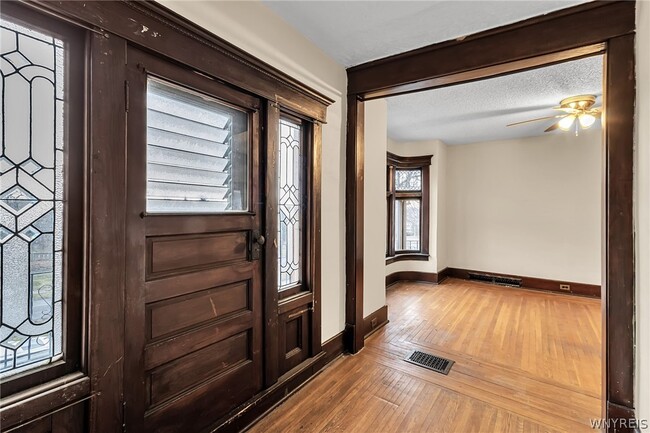 Photo - 42 Linden Park