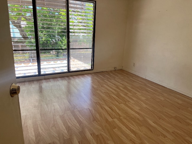 Photo - 87-153-153 Helelua St