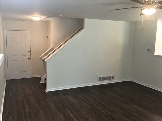 Photo - 3096 Stony Hollow Ct