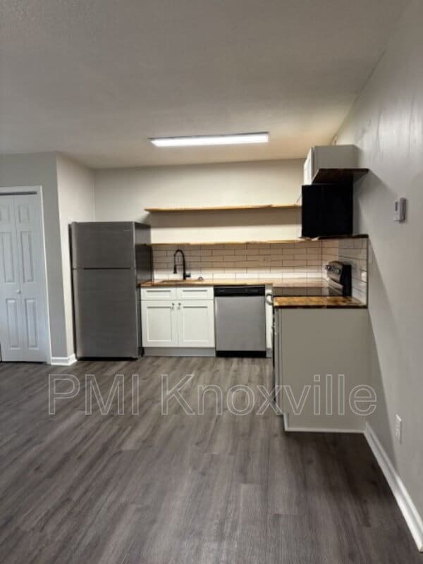 Photo - 123 Ingersoll Ave Unit Apt 7