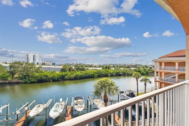 Building Photo - 5000 Culbreath Key Way Unit 9305