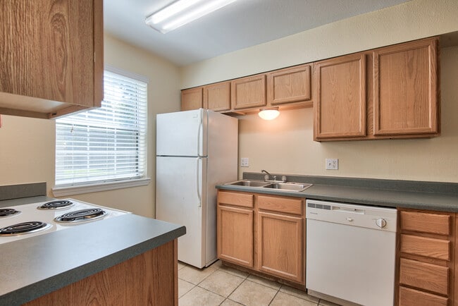 Photo - The Pines Apartments