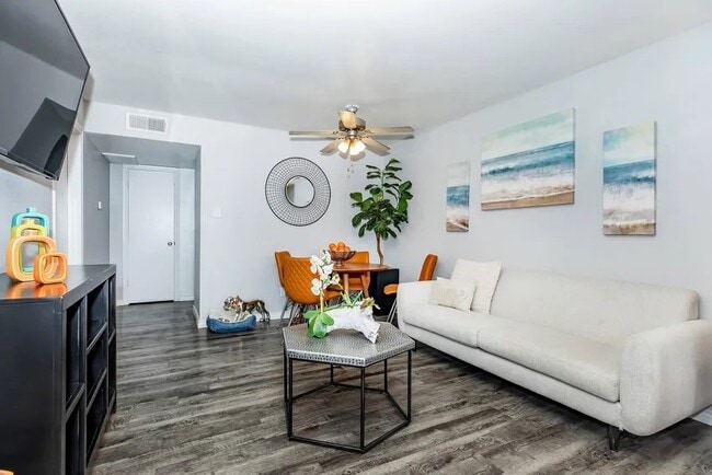 Photo - 4400 Memorial Dr Unit 10-2121