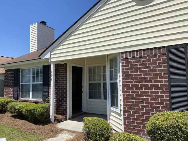 Photo - 144 Berwick Lakes Blvd