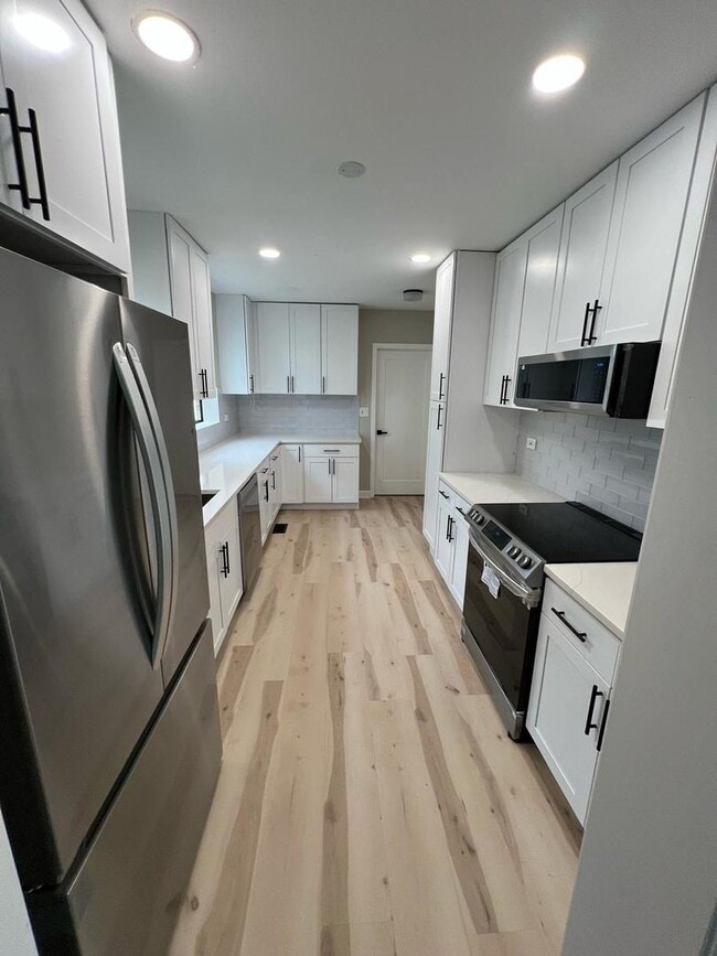 Photo - 4021 W Estes Ave