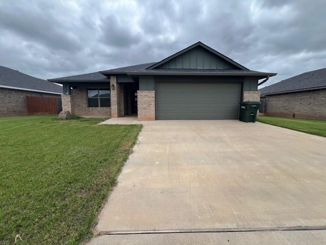 Building Photo - 3025 Oakley St