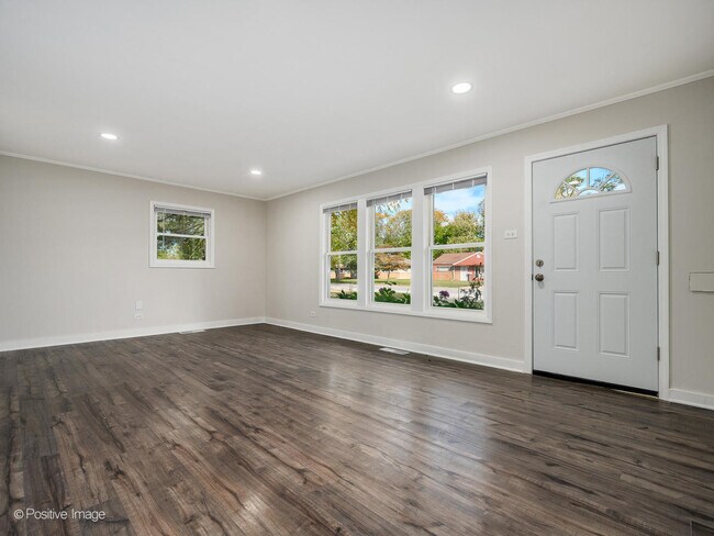 Photo - 353 Blackhawk Dr