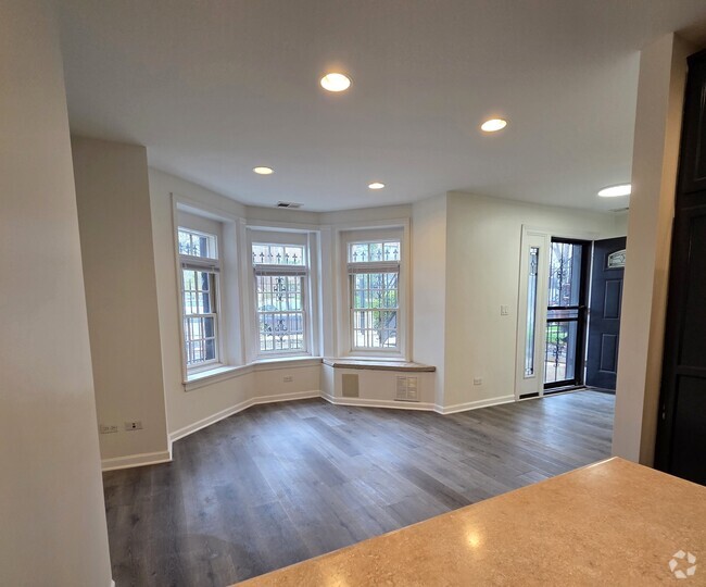 Building Photo - S Indiana Unit B Rental