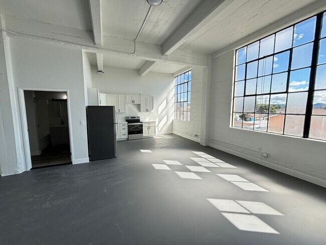 Photo - 1341 58th Ave Unidad 14