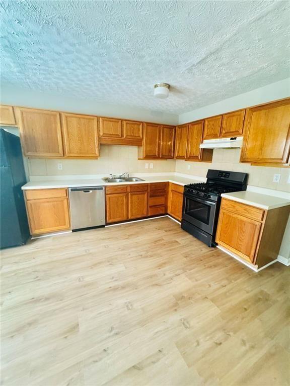 Photo - 146 Willow Stream Ct