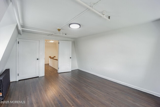 Photo - 87 Maple Ave Unit 2