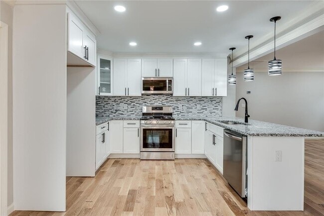 Photo - 2575 Barrylynn Dr