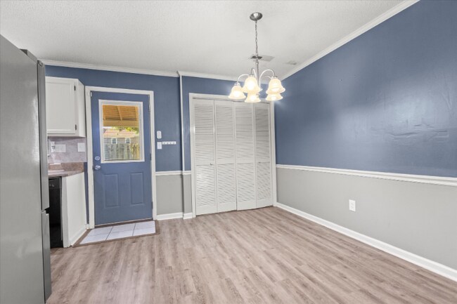 Photo - 11523 Jade Ln SE