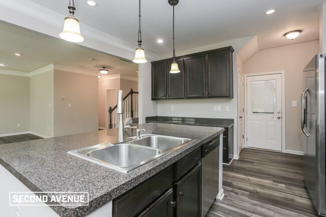 Photo - 233 Klinetop Dr