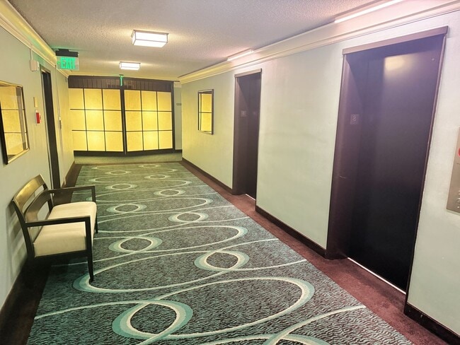 Photo - Ready for immediate move-in! 1 bed/1bath in Grosvenor.