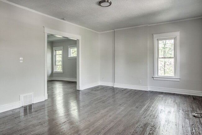 Photo - 3233 Park Ave Unit 1