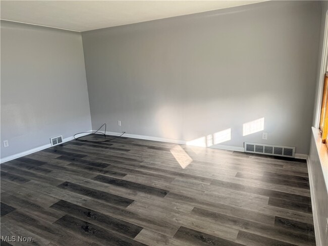 Photo - 1334 Aberdeen Ave