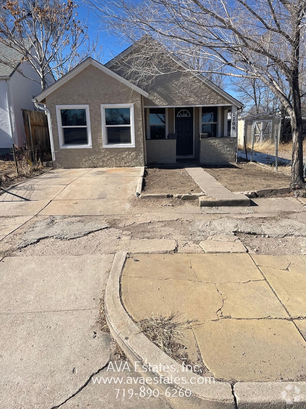 Building Photo - 1709 E Orman Ave Rental