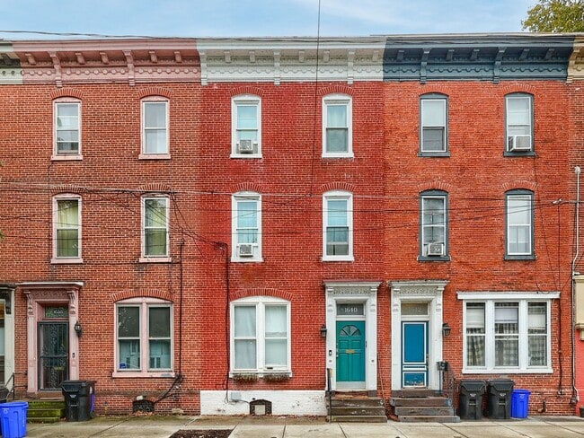 Building Photo - 1640 N 3rd St Unit 1