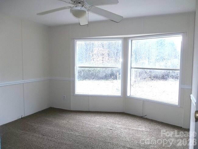 Photo - 146 Thornwood Ln
