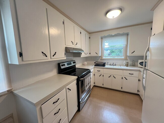 Photo - 18 Cresthill Rd