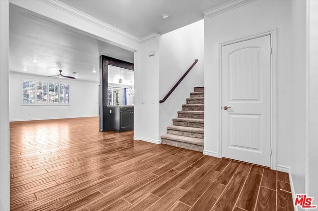 Photo - 577 Comet Ave