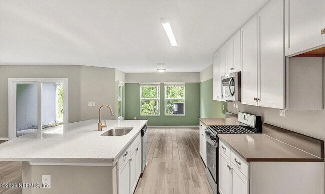 Photo - 2651 Firethorn Ave