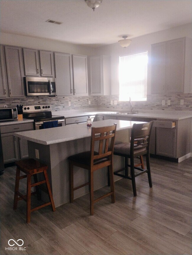 Photo - 7167 Fields Dr