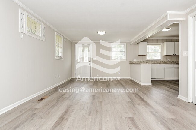 Photo - 2411 Laurel Dr