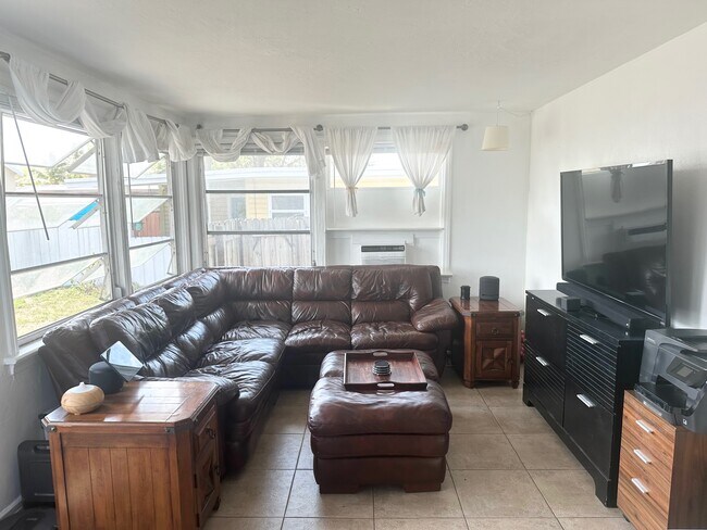 Photo - 1033 NE 17th Ave Unit 1033 #2