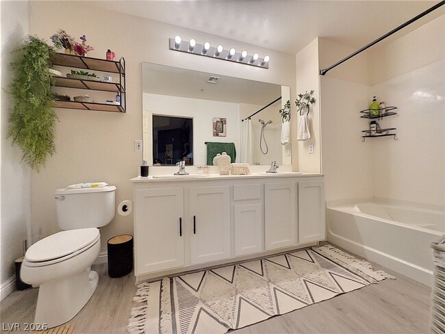 Photo - 27 E Agate Ave Unit 305