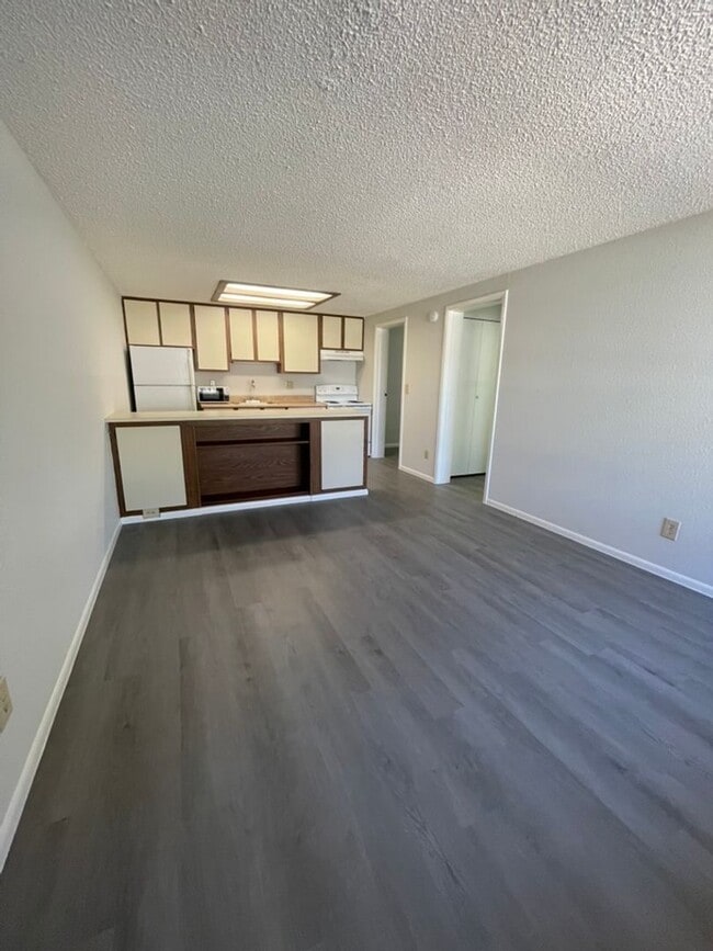 Building Photo - The Hampton - 1 Bedroom 1 Bathroom with inside laundry Unit 47