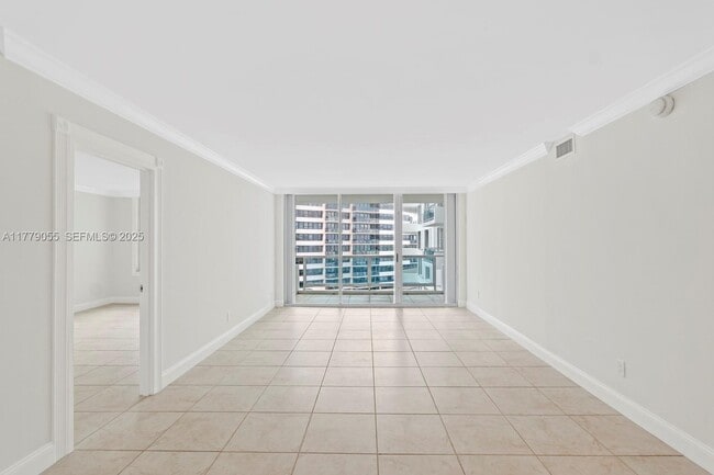 Photo - 5161 Collins Ave Unit 701