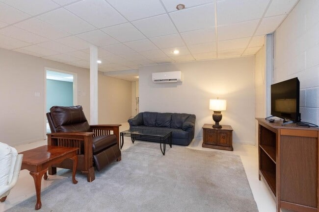 Photo - 43 Kennedy Rd