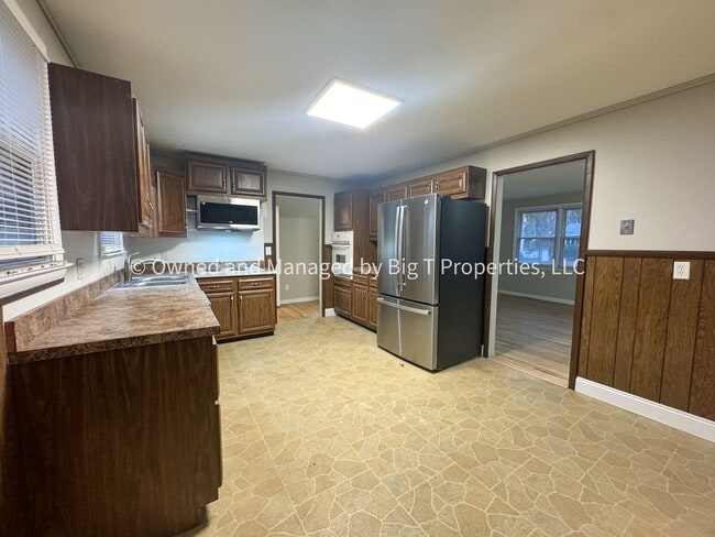 Photo - Cute ranch house with huge fenced yard