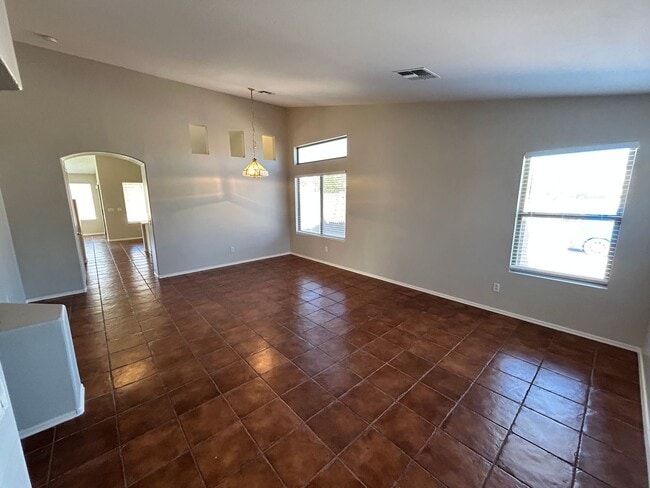 Photo - Spacious 3Bd 2 Ba Home In Litchfield Park ...