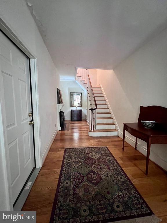 Building Photo - 1215 Gilpin Ave Unit 1