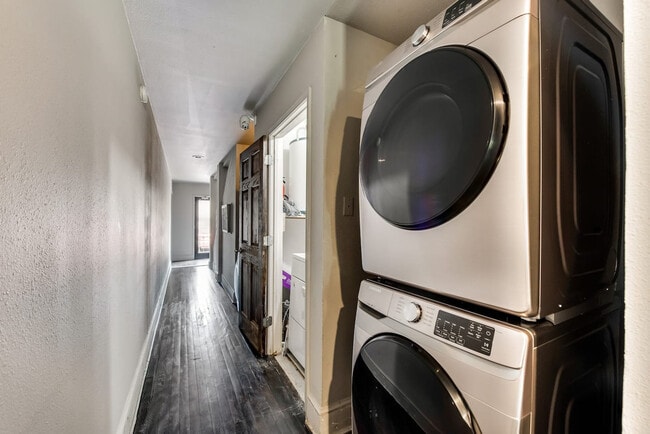 5002 Junius St Unit SI ID1571795P