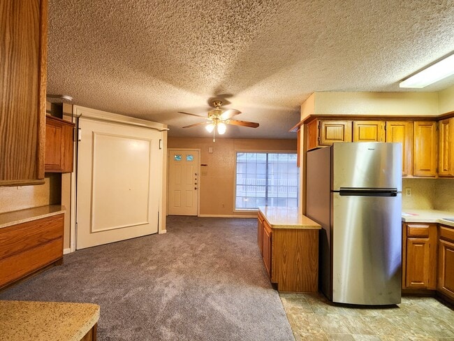 Building Photo - 1311 Antoine Dr Unit 148