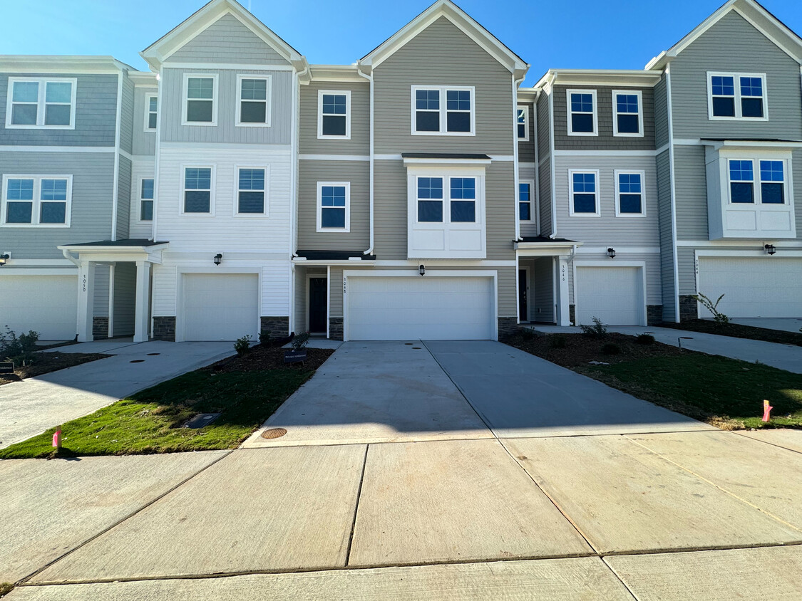 Room in Townhome on Castle Loch Ln - Room in Townhome on Castle Loch Ln