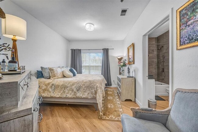Photo - 4309 Bayside Village Dr Unit 101