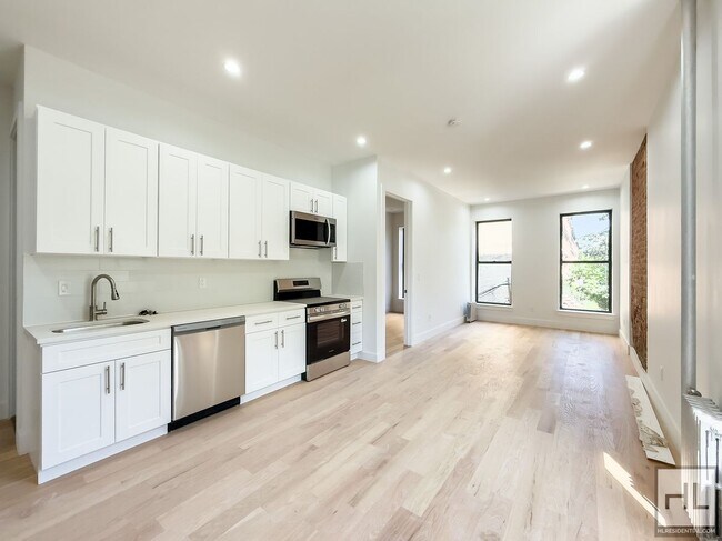 Photo - Expansive Sun-drenched Bed-Stuy 7 Bed 3-Ba... Unit A2