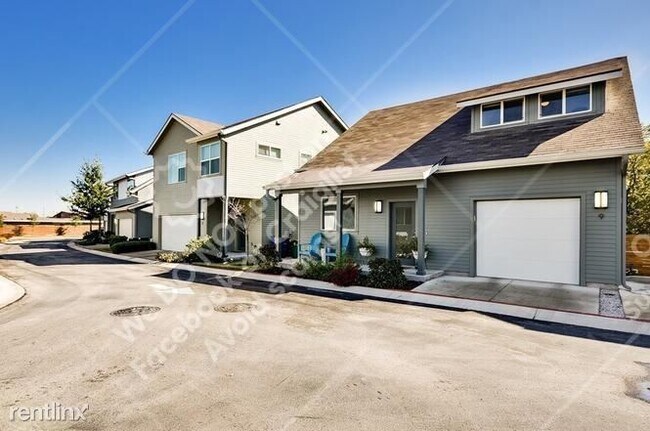 Photo - 3 br, 2 bath House - 5616 South 1st St 9 9