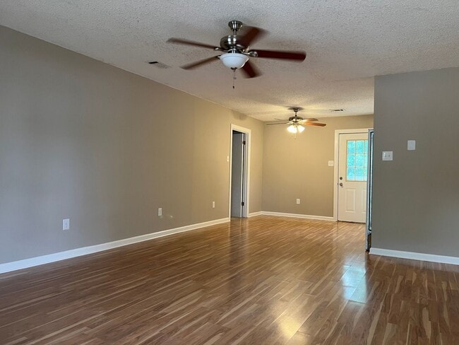 Photo - 60 Parkview Dr